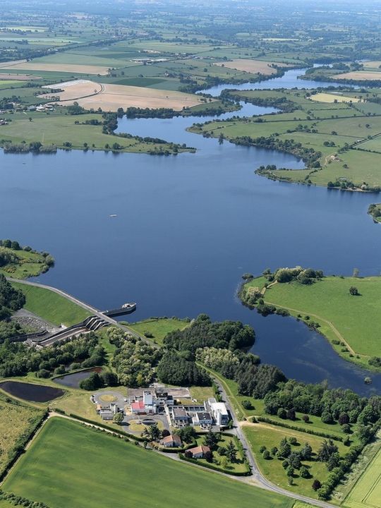 ST LOUP ET LE CEBRON - 25 mn de Oiron<br />La jolie petite cité de caractère et son château qui longe le Thouet est à seulement 5 km des 180 hectares du Lac du Cebron, propice à la randonnées et à l'observation de sa faune et sa flore.<br />Plus d'info : https://www.saint-loup-lamaire.fr/accueil.html ST LOUP ET LE CEBRON - 25 mn de Oiron<br />La jolie petite cité de caractère et son château qui longe le Thouet est à seulement 5 km des 180 hectares du Lac du Cebron, propice à la randonnées et à l'observation de sa faune et sa flore.<br />Plus d'info : https://www.saint-loup-lamaire.fr/accueil.html
